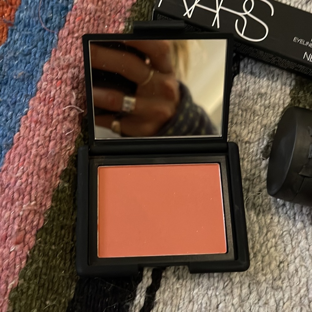 NARS Lot - Picture 3 of 4